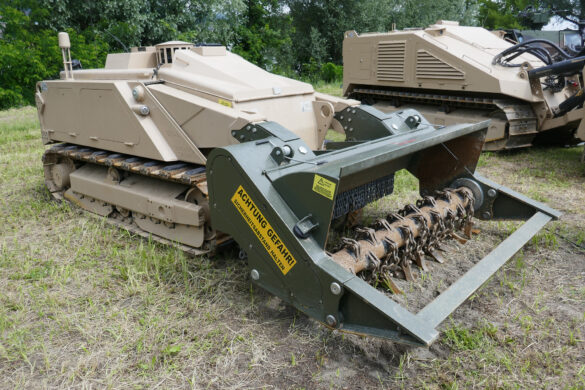 Ferngelenktes Minenräumfahrzeug "leicht" vom Typ DOK-ING MV-4 © Doppeladler.com