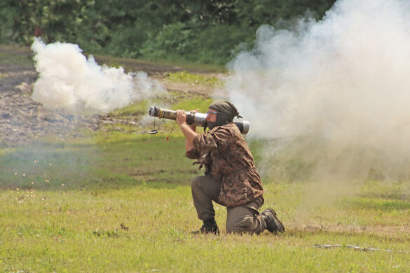 Simulierter Schuss mit einer leichten Panzerabwehrwaffe © Doppeladler.com