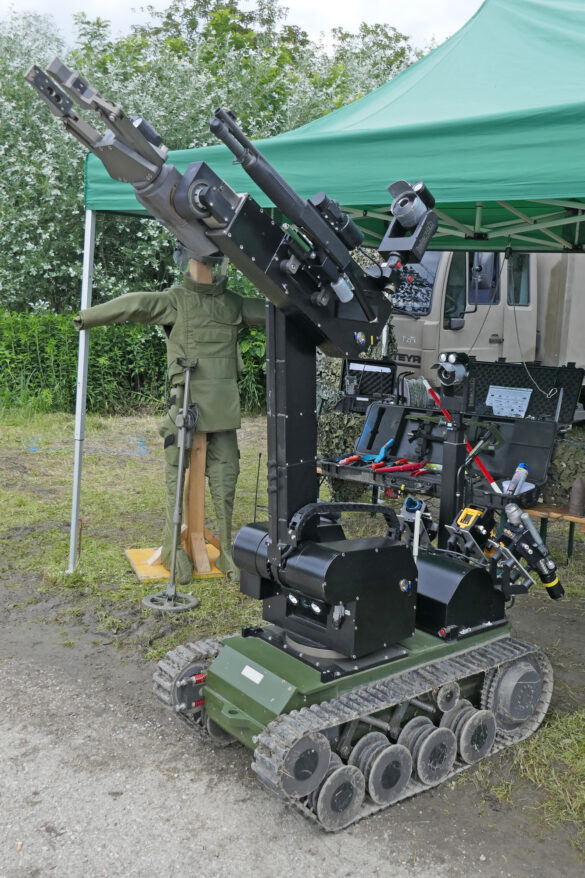 EOD Roboter tEODor © Doppeladler.com
