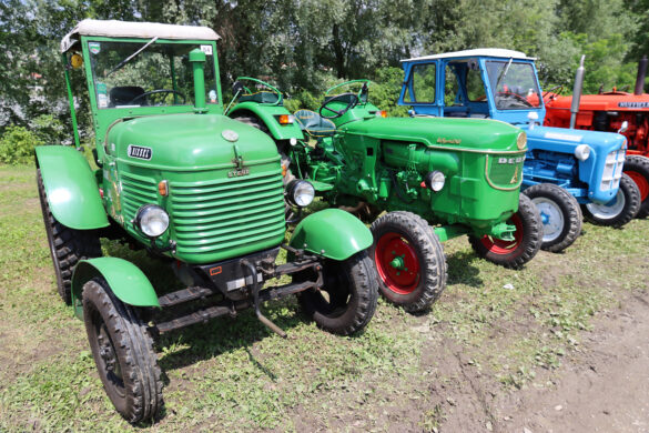 Auch historische Traktoren gab es zu sehen © Doppeladler.com
