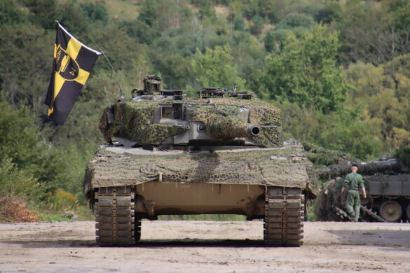 Kampfpanzer Leopard 2A4 des Panzerbataillons 14 Hessen © Doppeladler.com