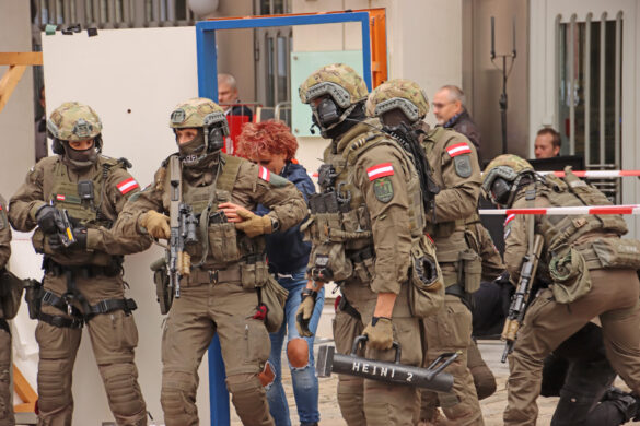Geisel in Sicherheit. Täter gefasst © Doppeladler.com