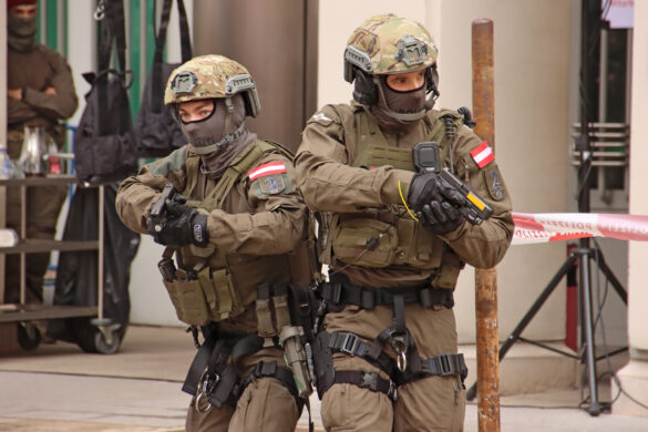 Einsatzkommando Cobra © Doppeladler.com