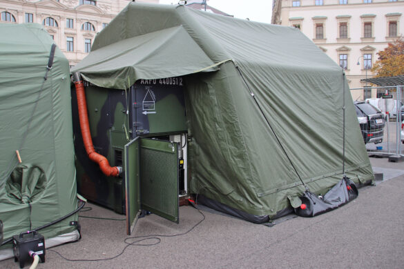Zelt zur Personendekontamination des ABC Dekontaminationssystems MAMMUT © Doppeladler.com