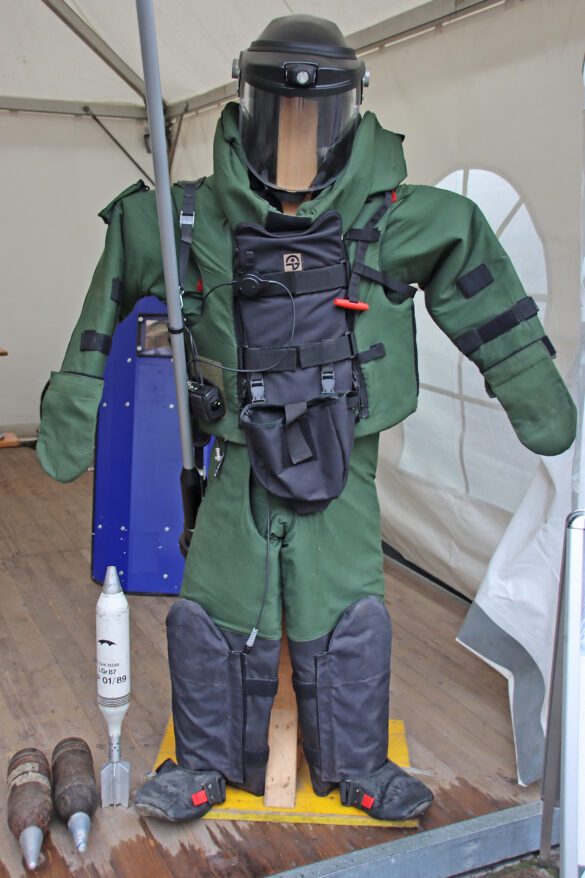Schwerer Bombenschutzanzug SPS-10a © Doppeladler.com
