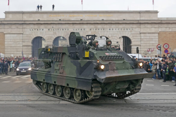 Bergepanzer Greif A1 beim Äußeren Burgtor © Doppeladler.com
