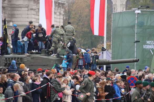 Kampfpanzer Leopard 2A4 © Doppeladler.com