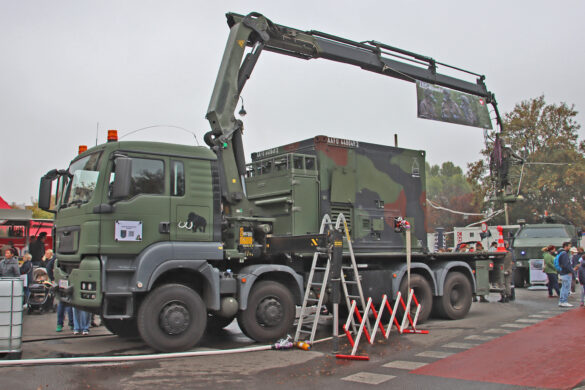 ABC Dekontaminationssystem MAMMUT auf MAN TGS 38480 8x8 © Doppeladler.com