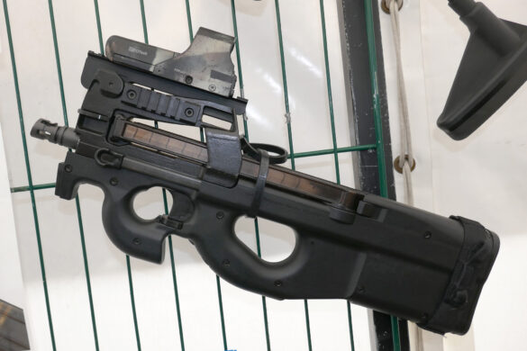 5,7 mm Maschinenpistole P90 Tactical von FN Herstal © Doppeladler.com