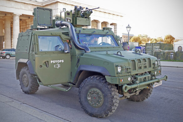 GMF HUSAR der PSYOPS Truppe mit 146 dB Lautsprechersystem © Doppeladler.com