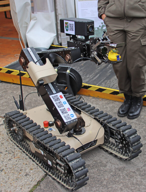 Taurob Tracker Roboter der ABC-Truppe © Doppeladler.com