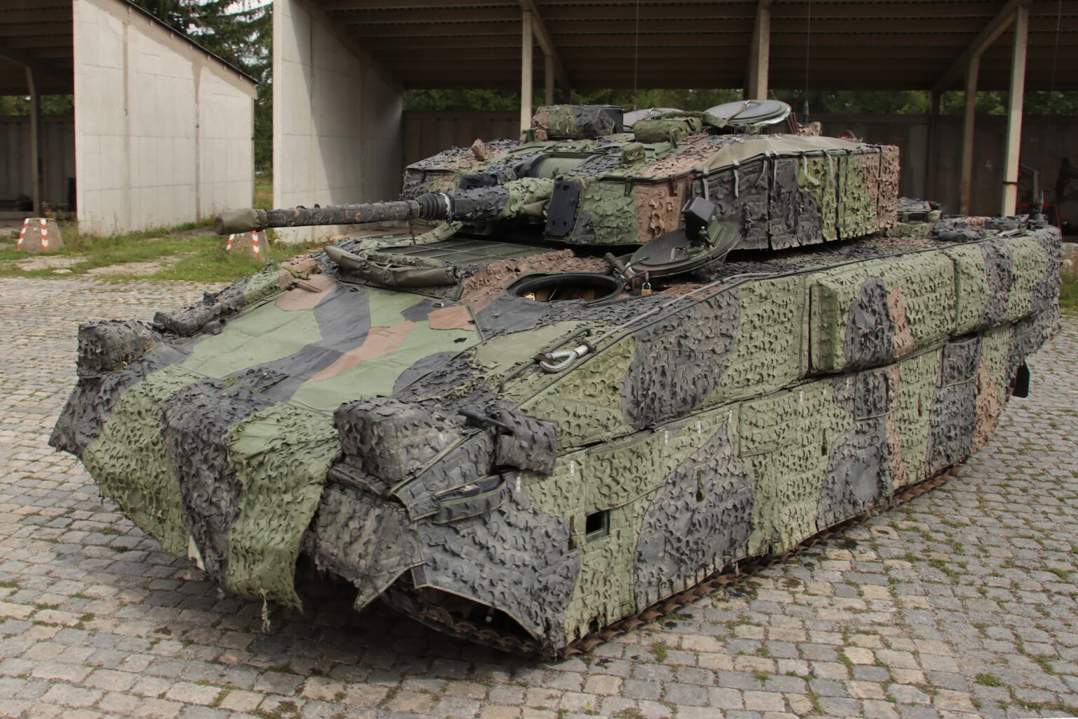 Schützenpanzer ULAN im Barracuda-Tarnkleid © Doppeladler.com