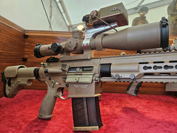 7,62 mm leichtes Scharfschützengewehr lSSG Heckler & Koch 417 P (Ö) mit Kahles K624i Zielfernrohr und Rheinmetall Feuerleitsystem FCS-TacRay Ballistic © Doppeladler.com