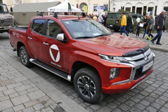 Die neuen Mitsubishi L200 für den Truppenübungsplatz Allentsteig sind Santorini Orange © Doppeladler.com