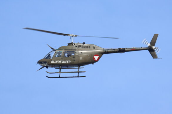 Bell OH-58B Kiowa 3C-OJ © Doppeladler.com