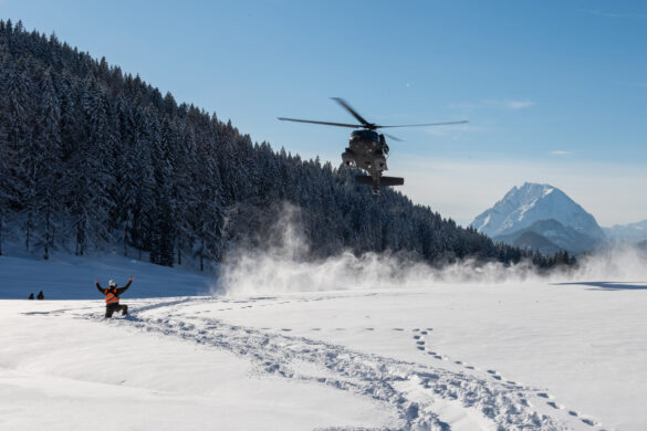 Sikorsky S-70A-42 BLACK HAWK des ERTA Notfallteams © Bundesheer
