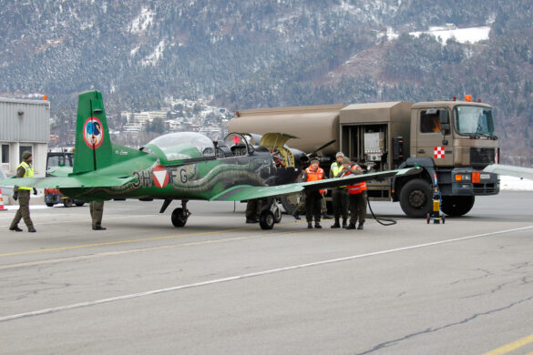 Pilatus PC-7 wird aufgetankt © Bundesheer