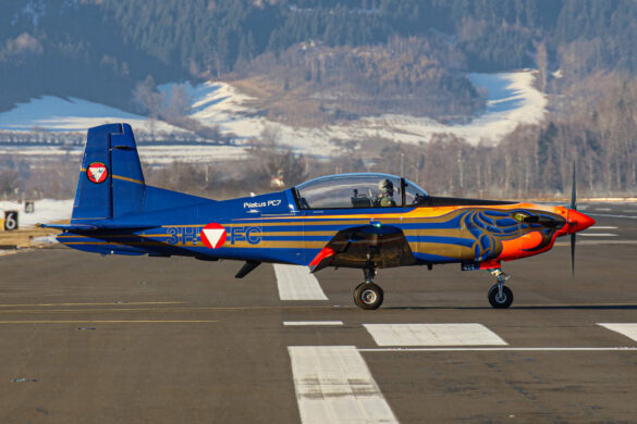 Pilatus PC-7 Turbo Trainer 3H-FC in Zeltweg bei der Überstellung © M. Weinberger