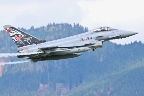 7L-WD | Eurofighter Typhoon bei seiner Mission Vorwärts © Doppeladler.com
