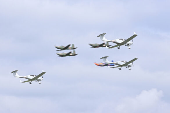 Schulformation - Diamond DA-40 NG und Pilatus PC-7 Turbo Trainer © Doppeladler.com