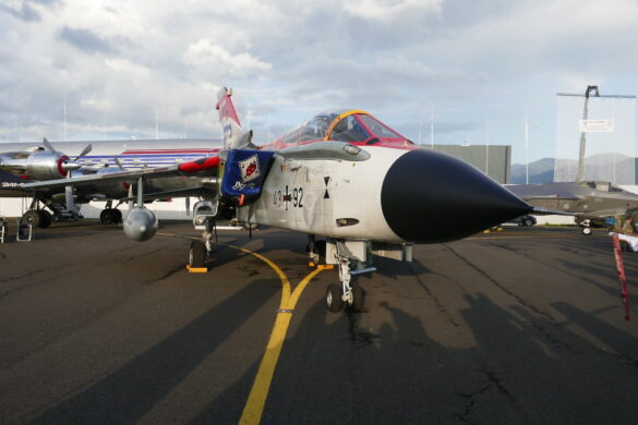 43-92 | Panavia PA-200 Tornado der Luftwaffe © Doppeladler.com
