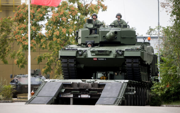 Erster Kampfpanzer LEOPARD 2A4 NV © Bundesheer / Doppeladler.com